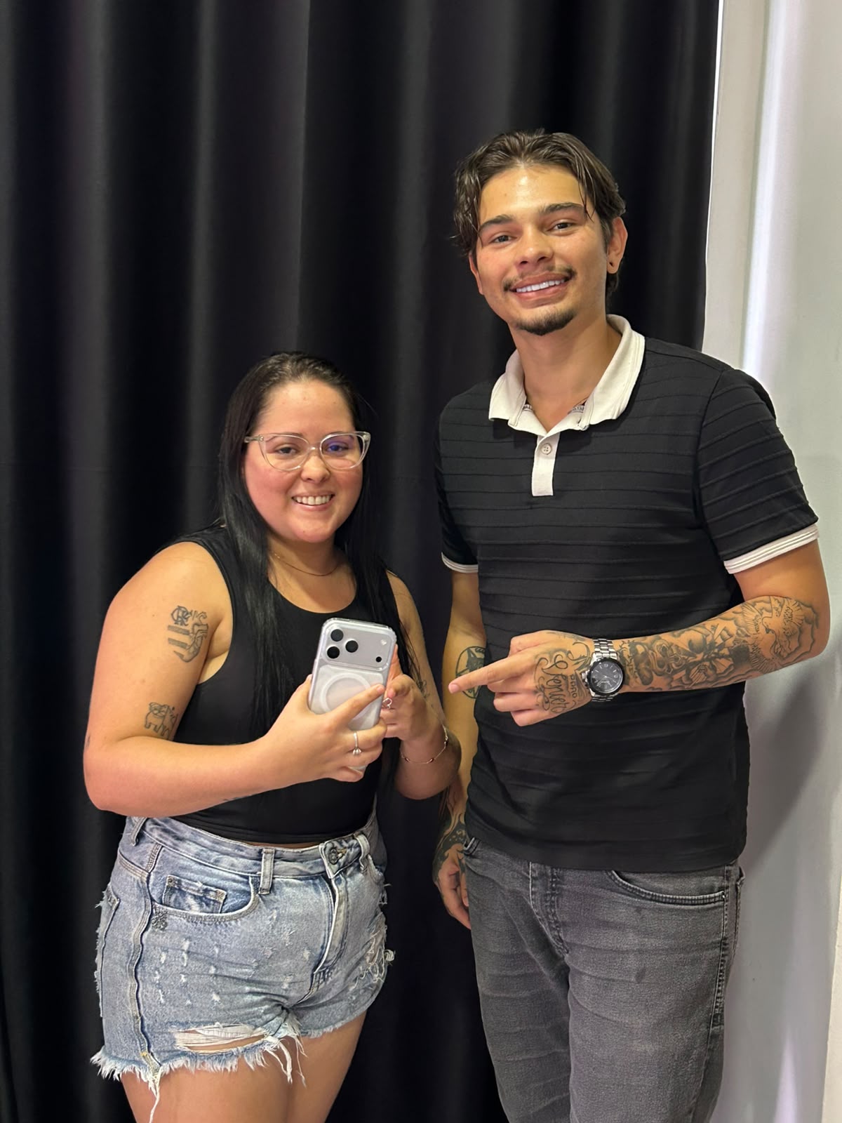 Clientes da Tech House com suas compras — foto 1